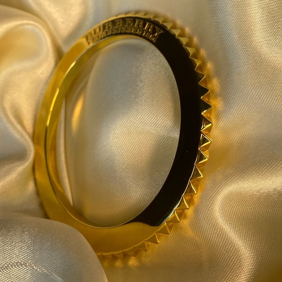 BURBERRY Gold Gear CUFF Bracelet🔥w/box & Dustbag! RARE🔥Made in Italy🇮🇹EUC!🎁 - Picture 7 of 14